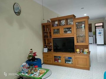 DIJUAL RUMAH SIAP HUNI luas 6,5 meter x 20 meter 2 lantai