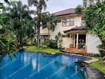 RUMAH DI AMPERA KENANGA JAKSEL STRATEGIS