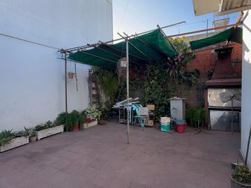 Casa de Tres Ambientes en Lote propio - Castelar