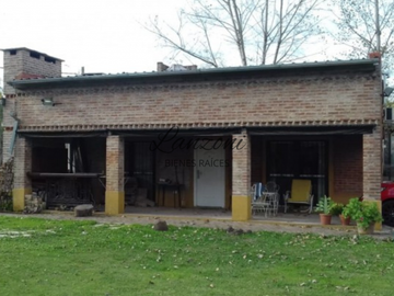 CASA QUINTA DE ESTILO MODERNO EN VILLA RUÃZ - CÃ³d. LBR58CAS/Q/VR