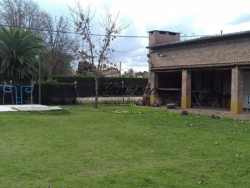 CASA QUINTA DE ESTILO MODERNO EN VILLA RUÃZ - CÃ³d. LBR58CAS/Q/VR
