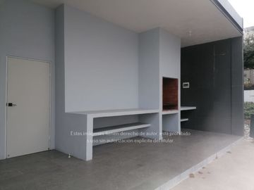 Casa en Venta Cumbres Elite Premier Sector Vesubio Frente a Parque