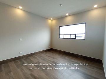 Casa en Venta Cumbres Elite Premier Sector Vesubio Frente a Parque