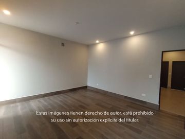 Casa en Venta Cumbres Elite Premier Sector Vesubio Frente a Parque