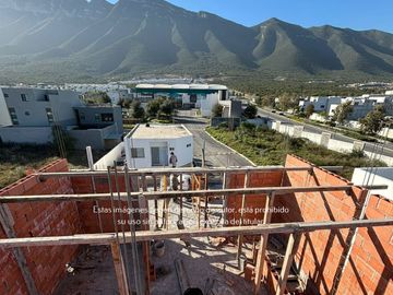 Casa en Venta en Dominio Cumbres Santoral III Preventa