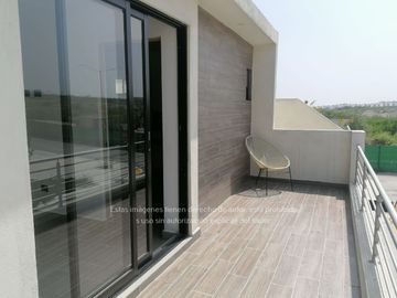 Casa en Venta en Dominio Cumbres 2 Niveles
