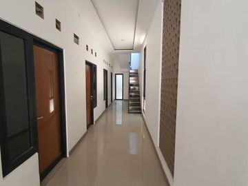 JUAL RUMAH KOST SIAP HUNI 2 LANTAI ELEGAN