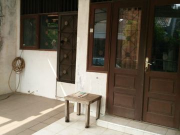 Rumah Murah Hitung Tanah Kemang Pratama Bekasi Minim Renovasi