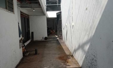 Disewakan Ruko di jalan Kertajaya Surabaya Pusat