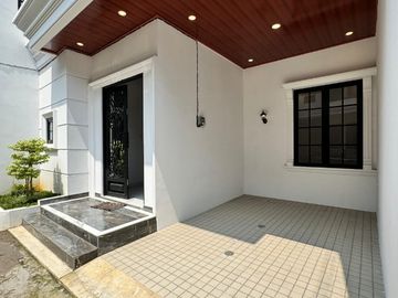 RUMAH MEWAH SIAP HUNI DEKAT PINTU TOL SAWANGAN & LAZUARDI SCHOOL