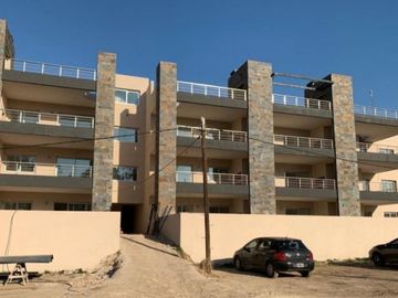 VENTA - DEPARTAMENTO 3 AMBIENTES con doble cochera