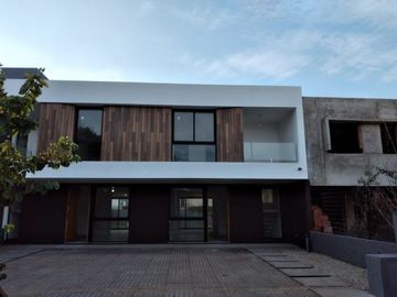 Chacra del Sur a Estrenar Duplex  3 dorm  detalles de categorÃ­a