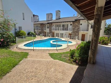 PH en  Alberdi, Excelente Ubicación