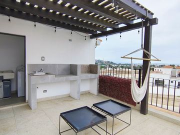 Venta de Casa de 3 recámaras, Fracc. Privado con alberca en Sauzal