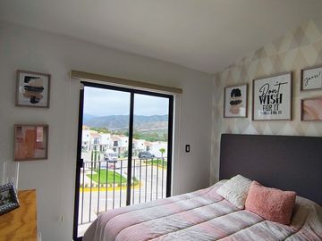 Venta de Casa de 3 recámaras, Fracc. Privado con alberca en Sauzal