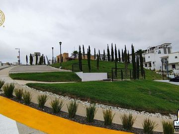 Venta de Casa de 3 recámaras, Fracc. Privado con alberca en Sauzal