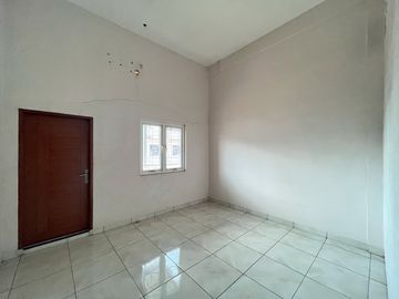 Ruko di Jalan Medan Area Selatan ( Sutrisno )