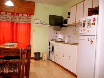 VENDE DEPARTAMENTO CENTRICO DE 2 AMBIENTES, CON PATIO!