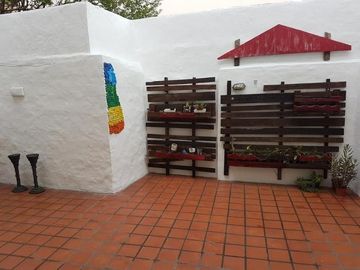 VENDE DEPARTAMENTO CENTRICO DE 2 AMBIENTES, CON PATIO!