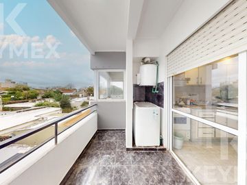 Departamento de 1 dormitorio con cochera en venta, La Plata