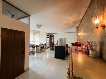 Villa Hook di Komplek Taman Polonia Raya