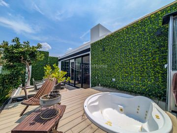 Residencia de Lujo en Venta en Punto Sur 1, junto al centro comercial