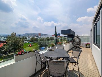 Residencia de Lujo en Venta en Punto Sur 1, junto al centro comercial