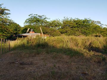 LOTE EN PUNTA INDIO AMPLIO