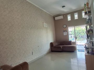 Dijual cepat rumah cluster somerset Mutiara gading city Bekasi