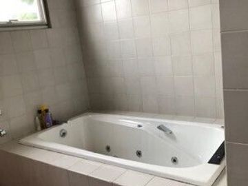 Residencia de 6 recámaras y gran Jardín