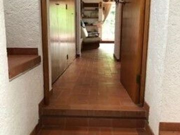 Residencia de 6 recámaras y gran Jardín