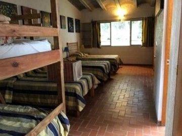 Residencia de 6 recámaras y gran Jardín