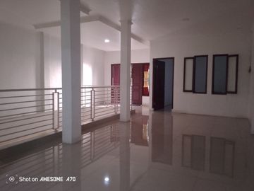 Di jual Rumah 2 lantai di mustika jaya Bekasi Timur padurenan  Bekasi