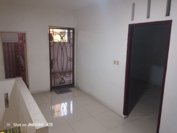 Di jual Rumah 2 lantai di mustika jaya Bekasi Timur padurenan  Bekasi