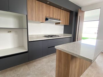 Casa de autor en venta en la vista residencial
