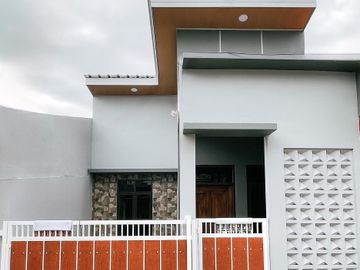 Dijual rumah di sektor v pondok ungu permai Bekasi