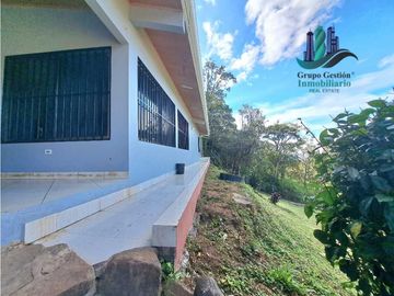 VENDO CASA CON VISTA Y 3000M2 BOQUETE
