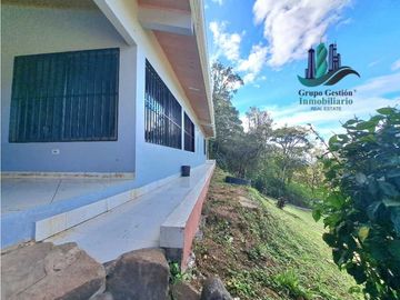 VENDO CASA CON VISTA Y 3000M2 BOQUETE