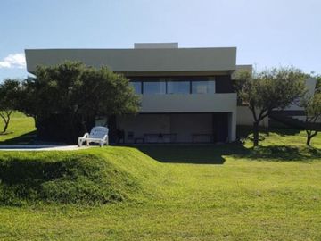 Casa en Alquiler Temporario Barrio Causana