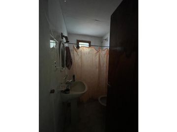 casa de tres dormitorios en dos plantas