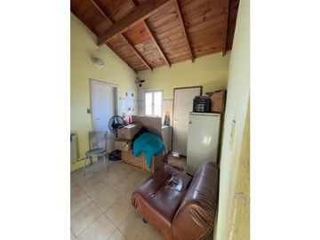 casa de tres dormitorios en dos plantas