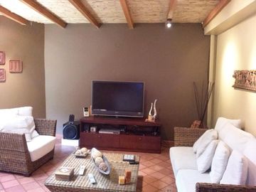 Casa en venta, Rio Amarillo, diseño único