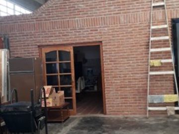 GALPON 400 M2 MALVINAS Y COLON