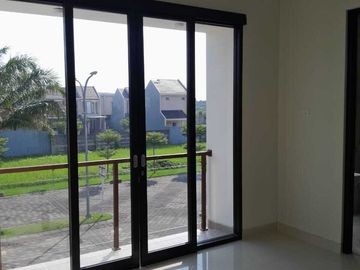 Ready stock ada , barat surabaya