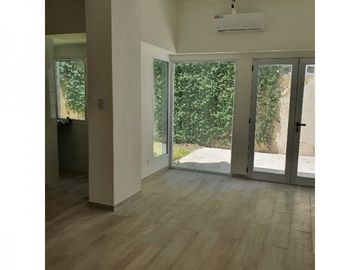 LindÃ­simo Departamento con JardÃ­n