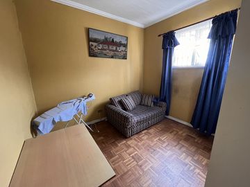 Amplia casa 371 m2 útiles, 5 dormitorios, Agua Santa