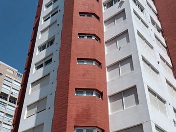 DEPARTAMENTO EN VENTA EN PINAMAR CENTRO .IMPECABLE [ FINANCIACION ] EVALUAMOS TU PROPUESTA 2 AMBIENTES AMPLIOS