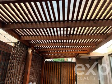 Casa en Venta en Calle del Rodeo esquina Avenida Las Torres