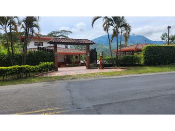 FINCA EN VENTA  COCORN