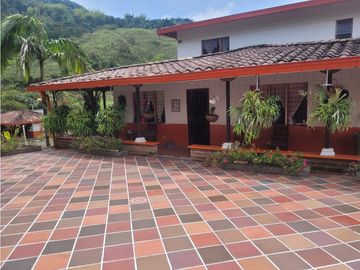 FINCA EN VENTA  COCORN